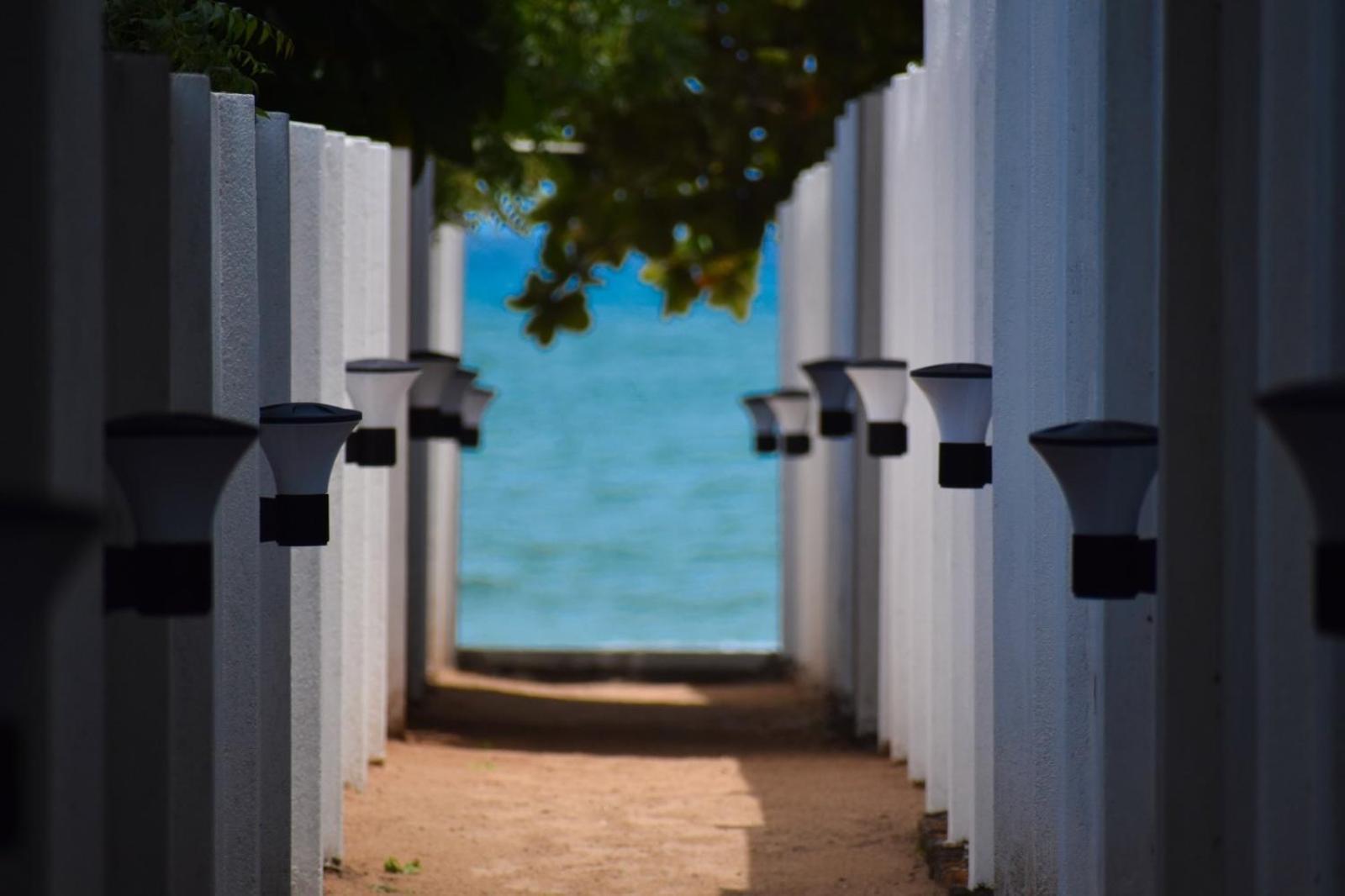 Anantamaa Hotel Trincomalee Dış mekan fotoğraf