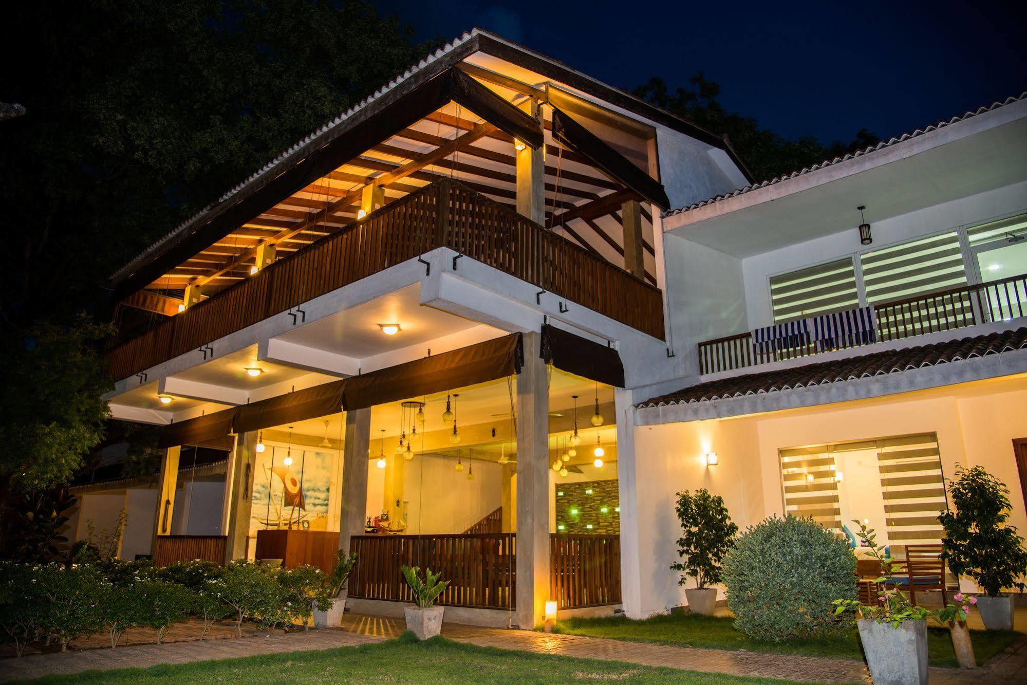 Anantamaa Hotel Trincomalee Dış mekan fotoğraf